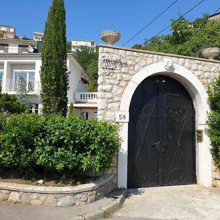 Bella Casa Apartment Senj  Bagian luar foto