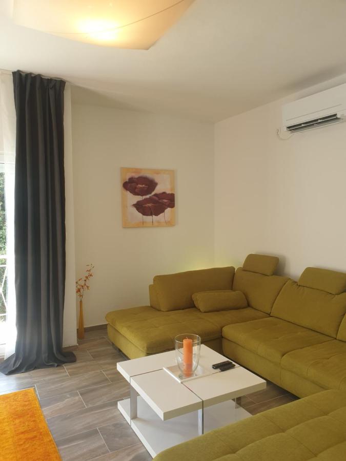Bella Casa Apartment Senj  Bagian luar foto