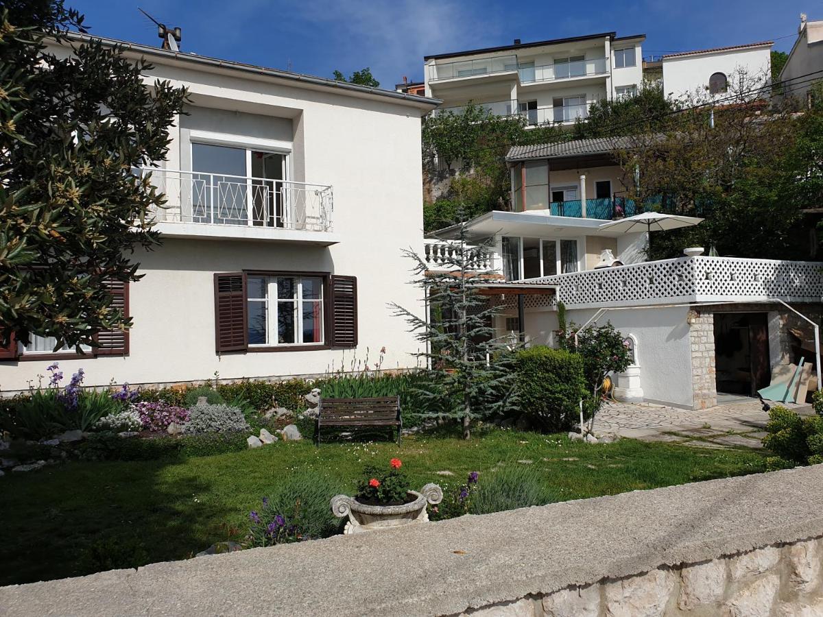 Bella Casa Apartment Senj  Bagian luar foto