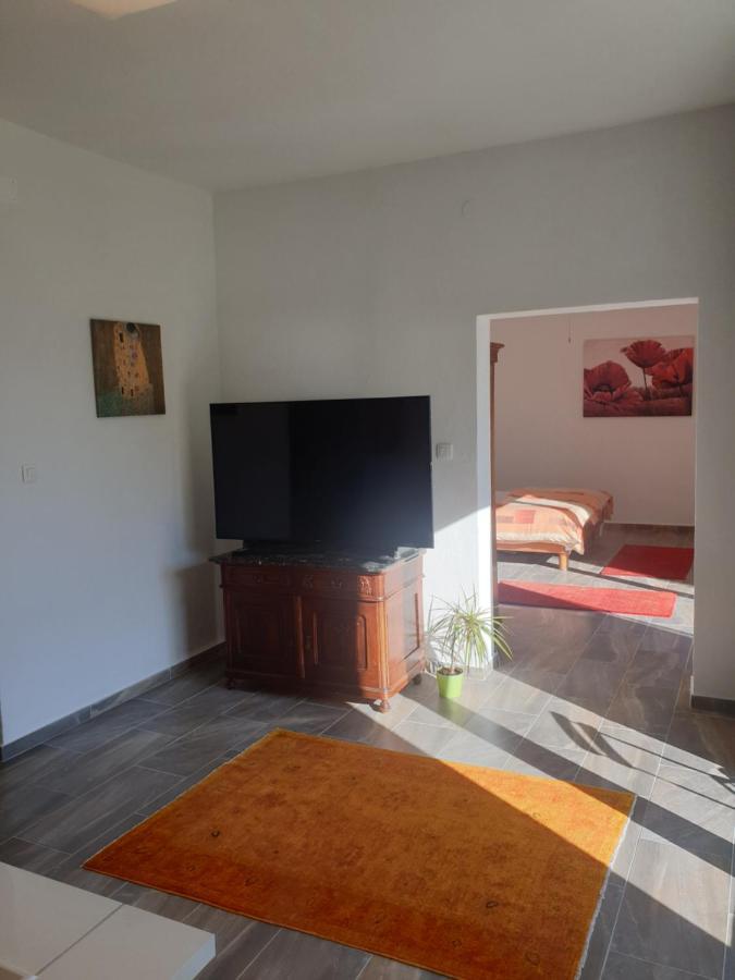 Bella Casa Apartment Senj  Bagian luar foto